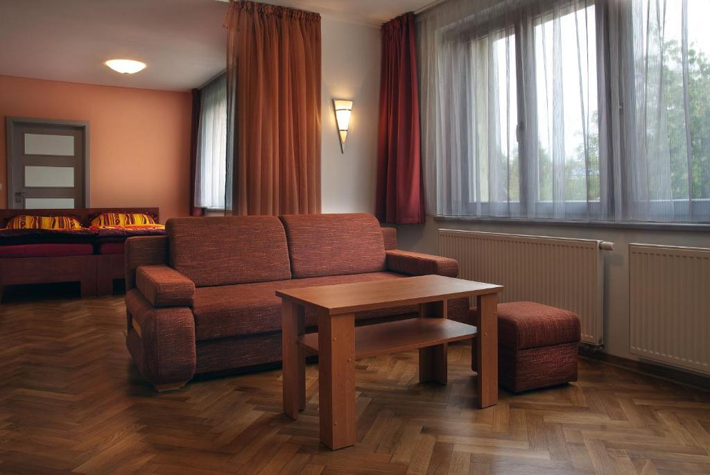 Penzion U Vinotéky Nymburk Chambre photo