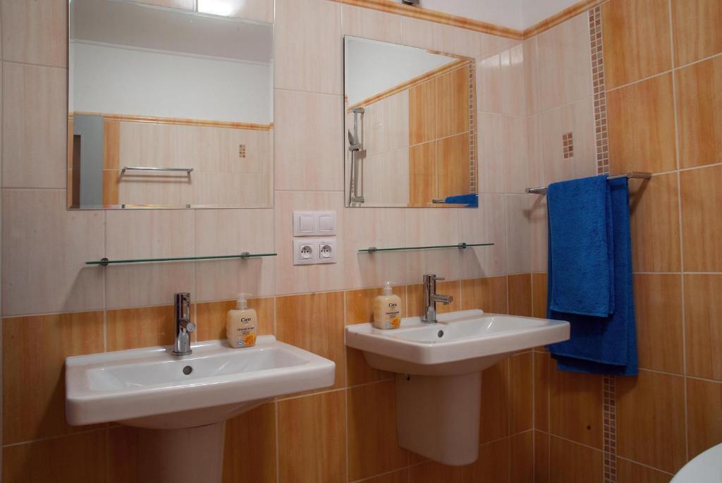 Penzion U Vinotéky Nymburk Chambre photo