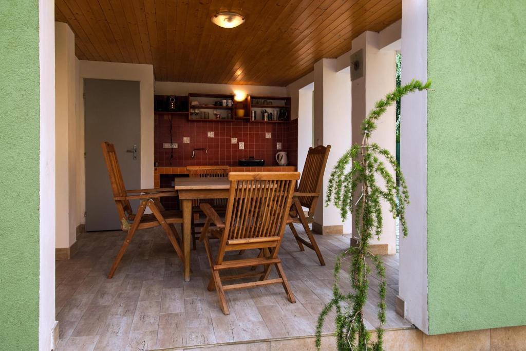 Penzion U Vinotéky Nymburk Extérieur photo