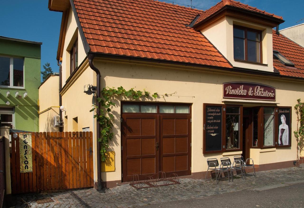 Penzion U Vinotéky Nymburk Extérieur photo