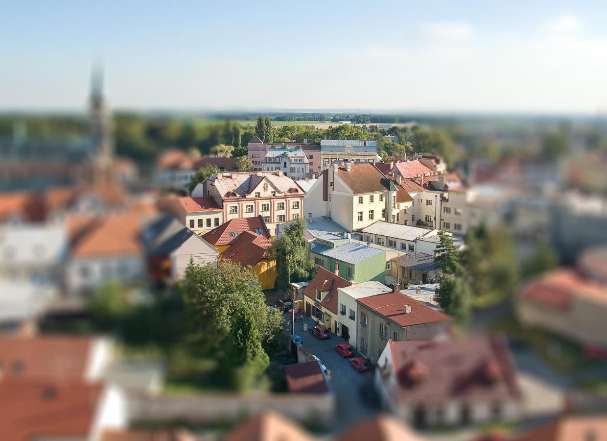 Penzion U Vinotéky Nymburk Extérieur photo